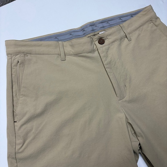 Tommy Bahama Chip Shot Island Zone 10” Short sz 35 Khaki - Picture 3 of 7